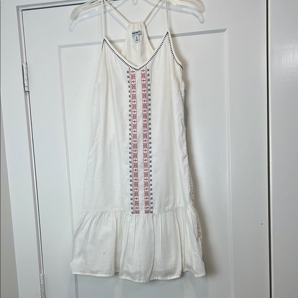 Old Navy white sundress with red and navy blue embroidery size medium. - Picture 1 of 10
